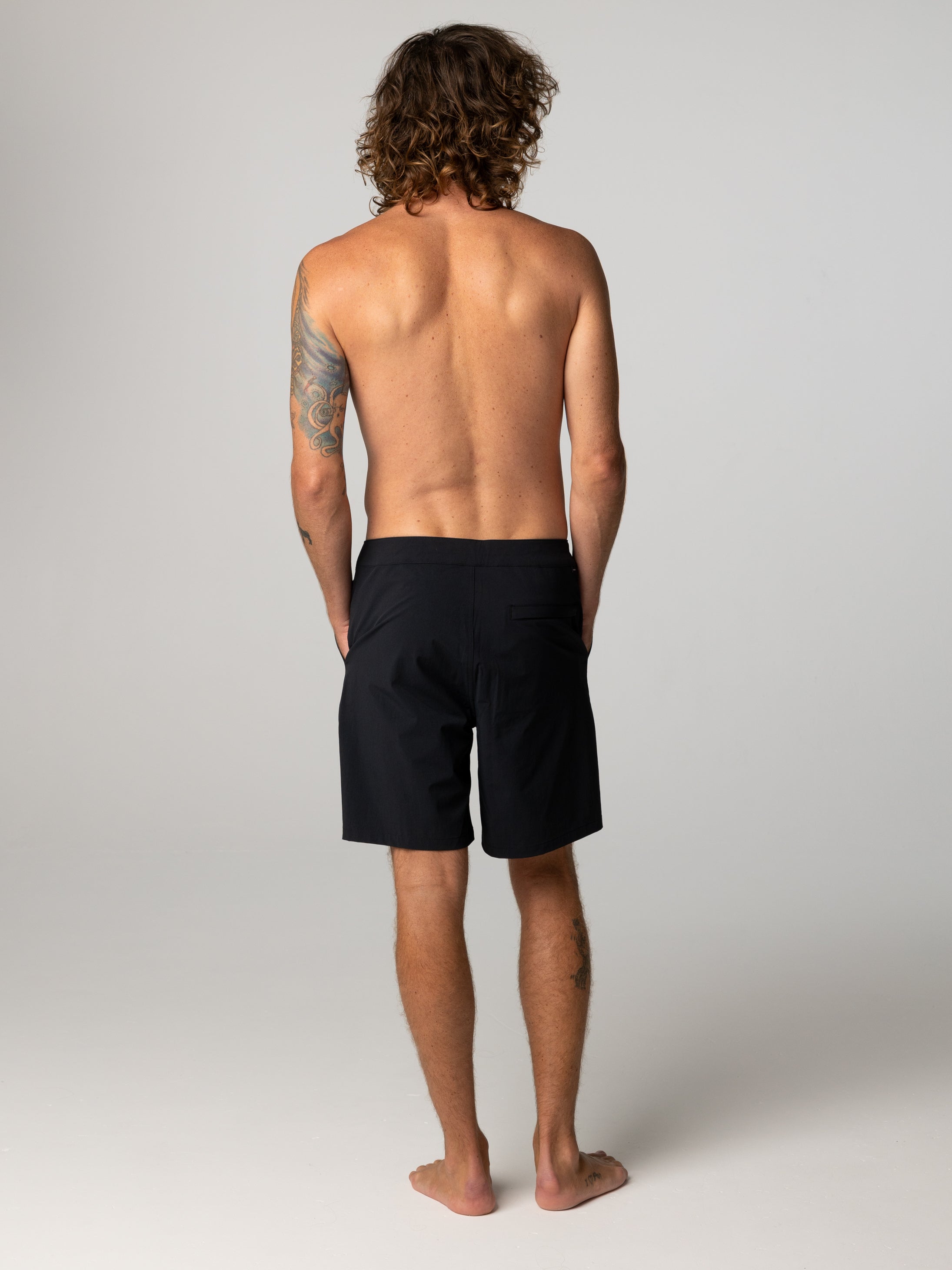 Men's Searcher Hybrid Short