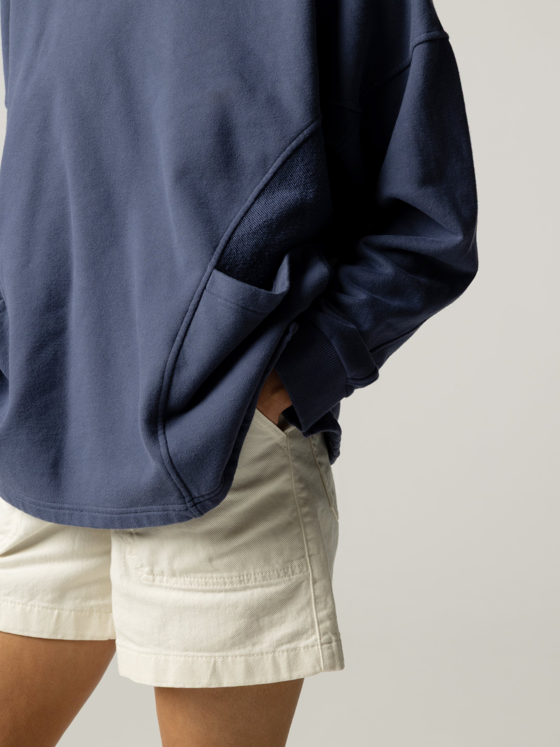Women's Awen Sweatshirt